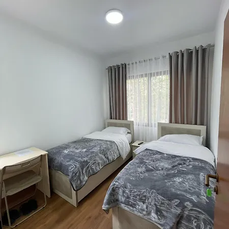 Kevin * تيرانا